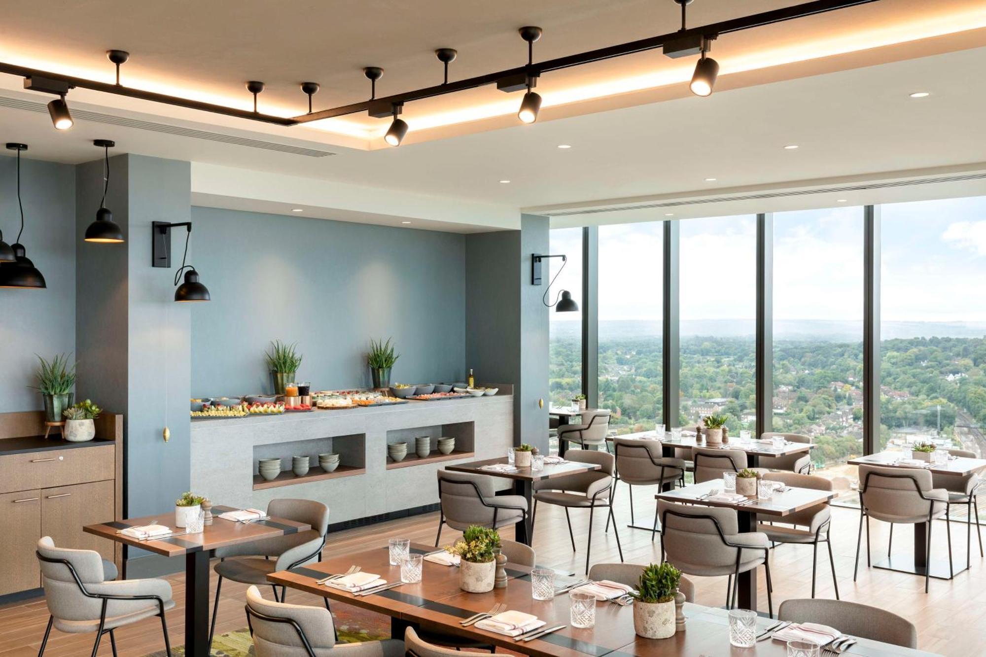 Hilton Woking Hotel Luaran gambar