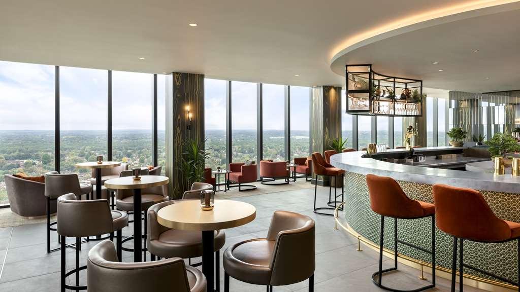 Hilton Woking Hotel Restoran gambar
