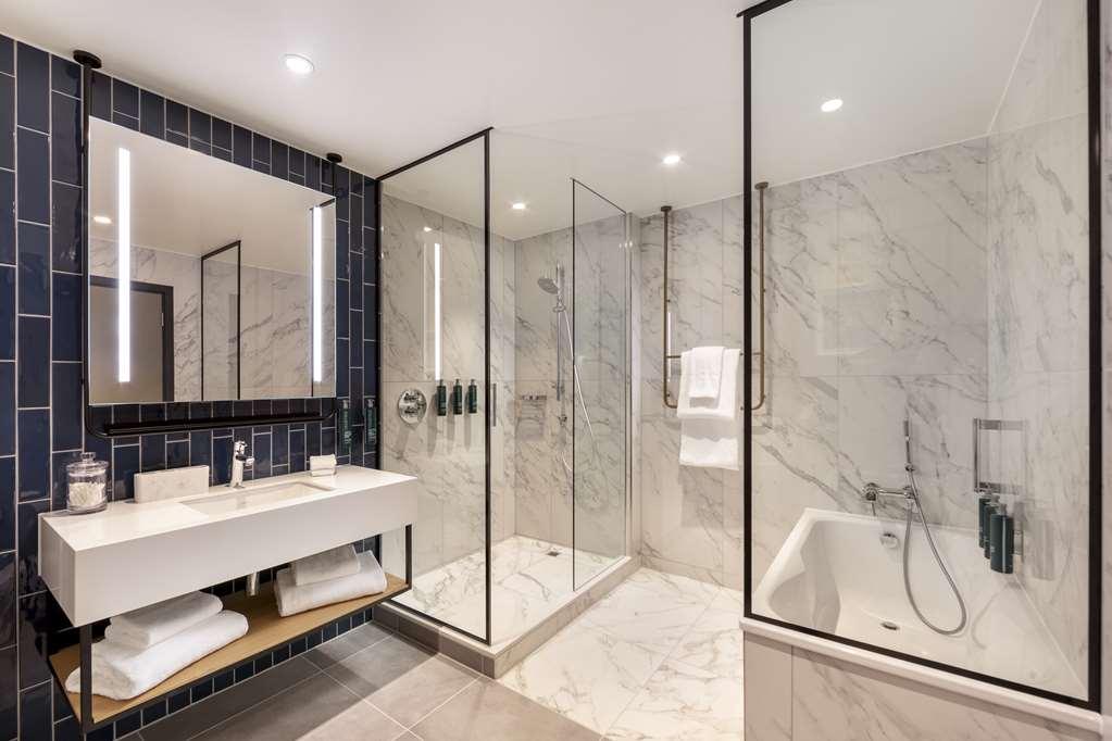 Hilton Woking Hotel Bilik gambar