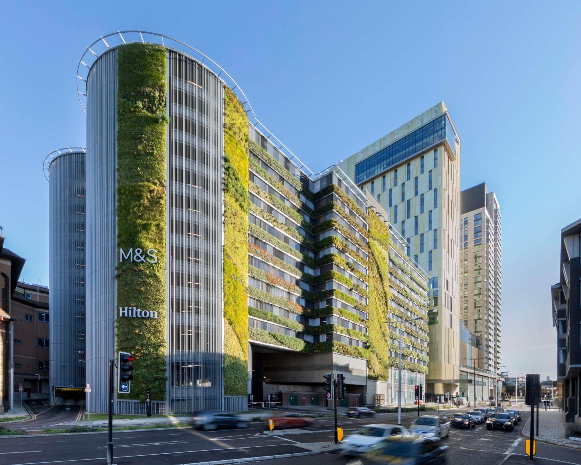 Hilton Woking Hotel Luaran gambar